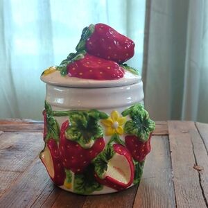 Vintage KMC Ceramic Strawberry Canister Yellow Flowers 7 Inch with Fitted‎ Lid
